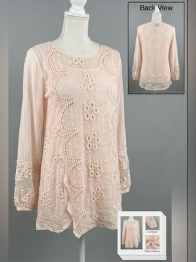 Chico's EUC Pale Pink Eyelet
Embroidered Asymmetrical Tunic
Stunning Sz 1 US8/10